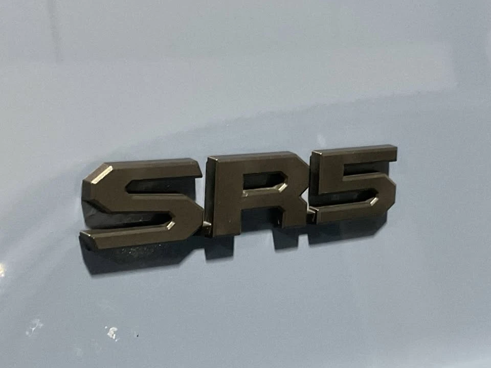 2025 Toyota 4Runner 6th Gen - Image 8 of 19