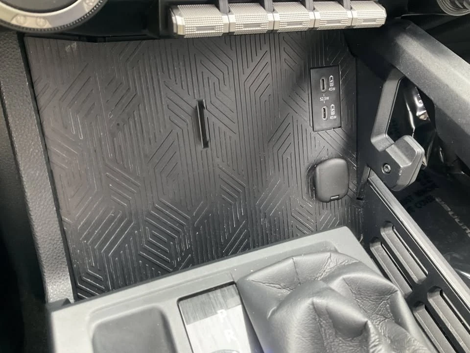 2025 Toyota 4Runner 6th Gen - Image 17 of 19