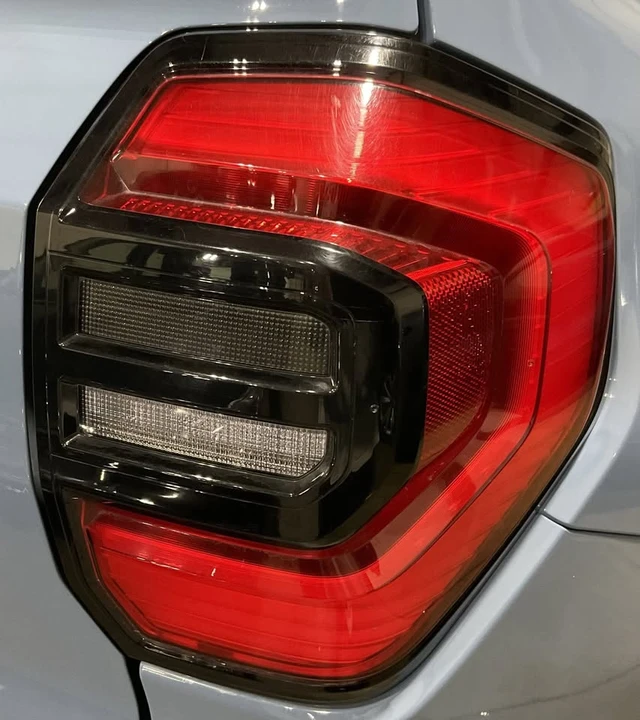 2025 Toyota 4Runner 6th Gen - Image 10 of 19
