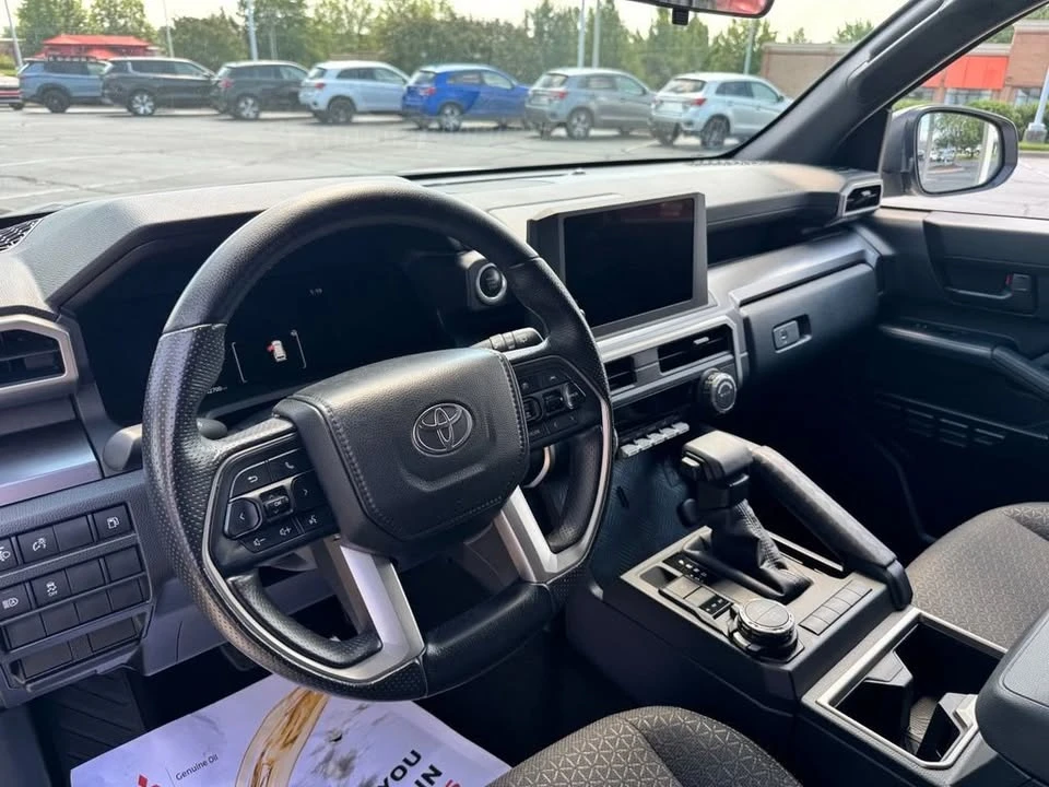 2025 Toyota 4Runner 6th Gen - Image 7 of 10