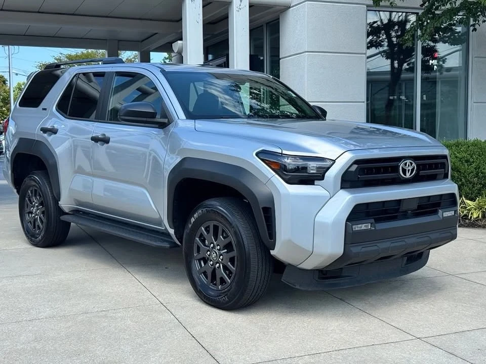 2025 Toyota 4Runner 6th Gen - Image 2 of 10