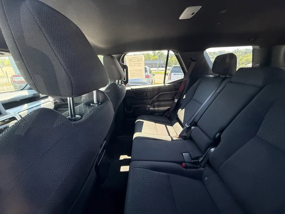 2025 Toyota 4Runner 6th Gen - Image 6 of 6