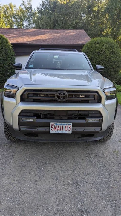 2025 Toyota 4Runner 6th Gen - Image 4 of 15