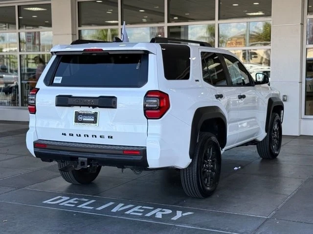 2025 Toyota 4Runner 6th Gen - Image 10 of 12