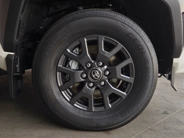 2025 Toyota 4Runner 6th Gen - Image 4 of 12
