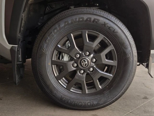 2025 Toyota 4Runner 6th Gen - Image 4 of 12
