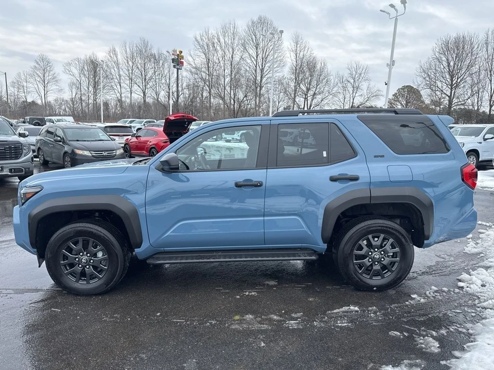 2025 Toyota 4Runner 6th Gen - Image 2 of 12