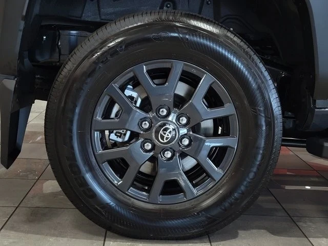 2025 Toyota 4Runner 6th Gen - Image 7 of 12