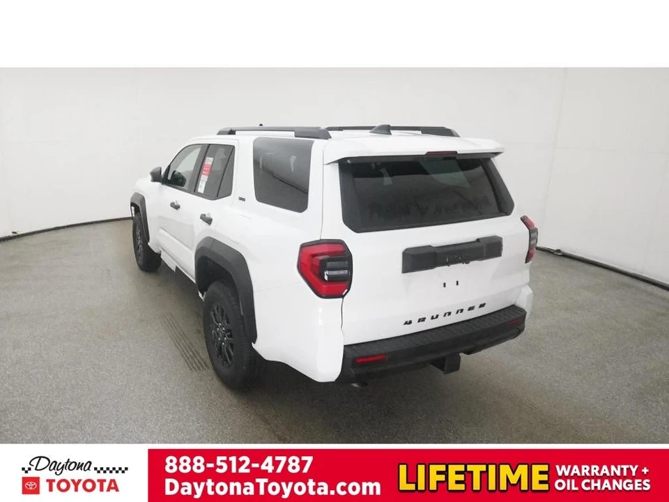 2025 Toyota 4Runner 6th Gen - Image 6 of 12