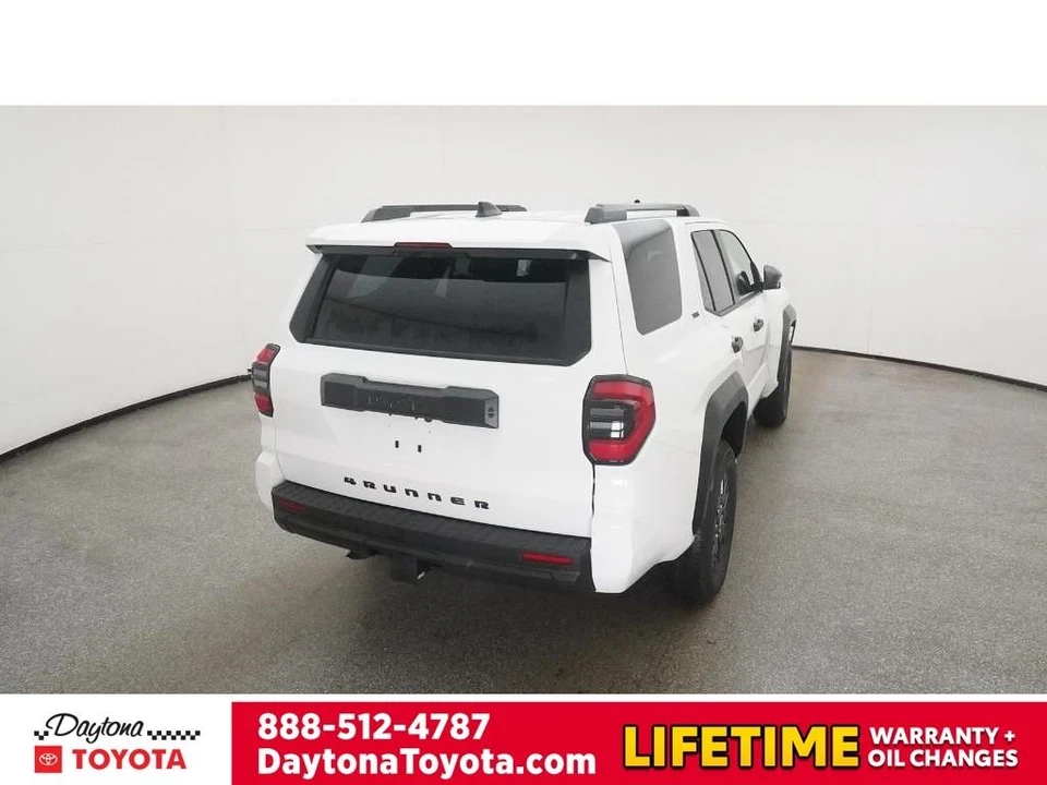 2025 Toyota 4Runner 6th Gen - Image 8 of 12