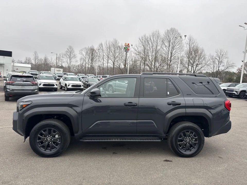 2025 Toyota 4Runner 6th Gen - Image 2 of 12