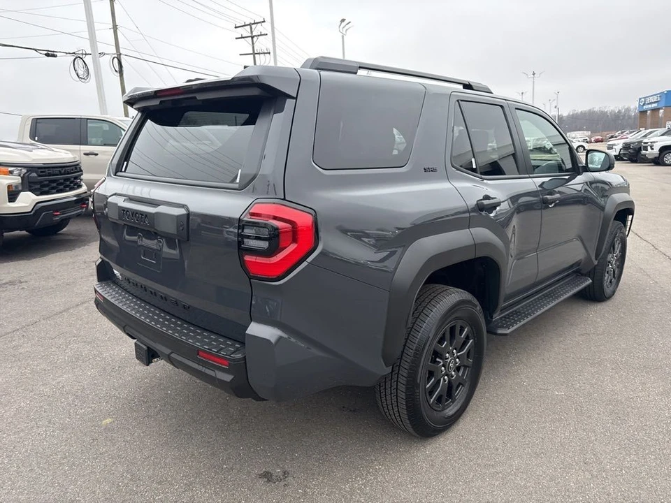 2025 Toyota 4Runner 6th Gen - Image 5 of 12
