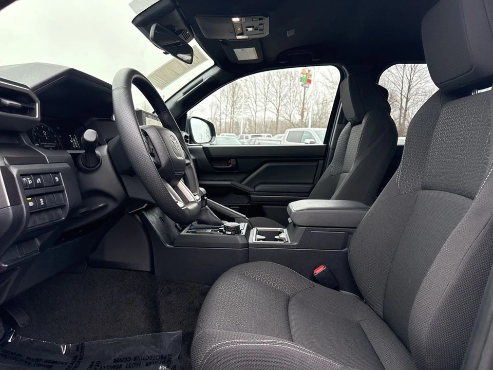 2025 Toyota 4Runner 6th Gen - Image 9 of 12