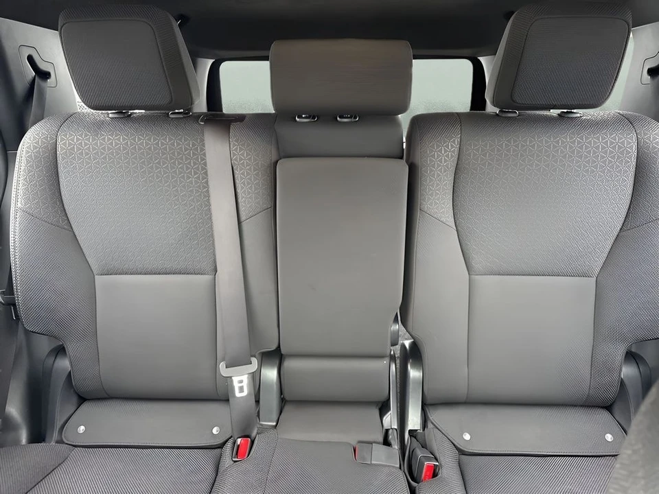 2025 Toyota 4Runner 6th Gen - Image 10 of 12