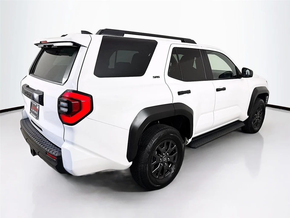 2025 Toyota 4Runner 6th Gen - Image 7 of 21