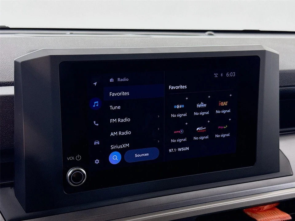 2025 Toyota 4Runner 6th Gen - Image 15 of 21
