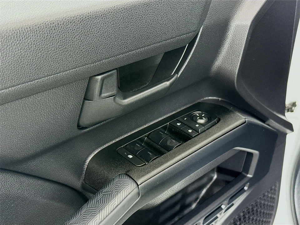 2025 Toyota 4Runner 6th Gen - Image 18 of 21