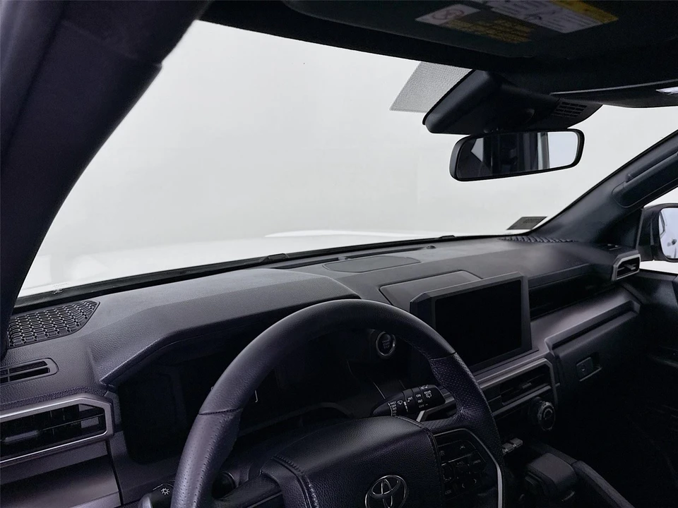 2025 Toyota 4Runner 6th Gen - Image 9 of 21