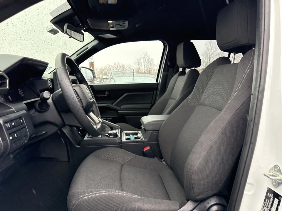 2025 Toyota 4Runner 6th Gen - Image 5 of 6