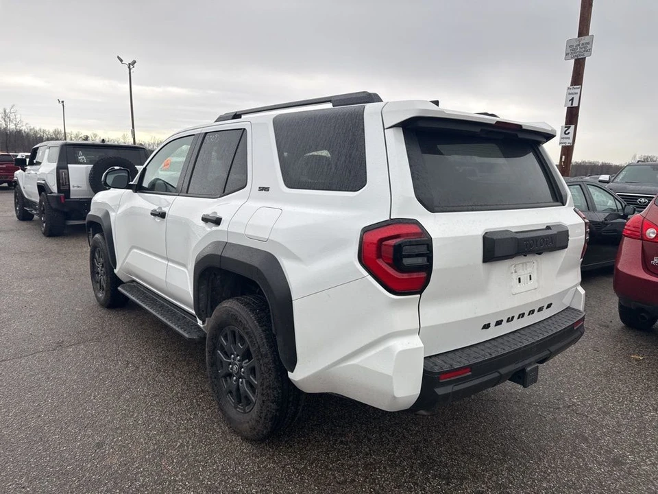 2025 Toyota 4Runner 6th Gen - Image 2 of 6