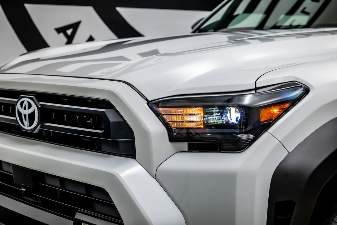 2025 Toyota 4Runner 6th Gen - Image 15 of 21