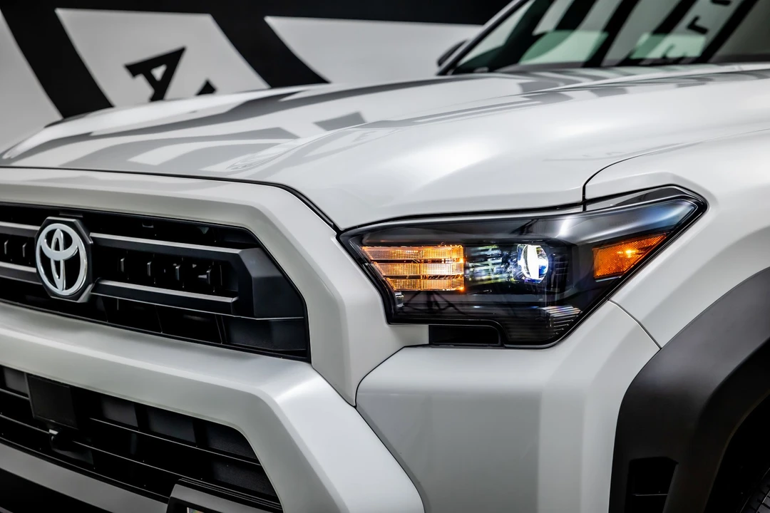 2025 Toyota 4Runner 6th Gen - Image 15 of 21