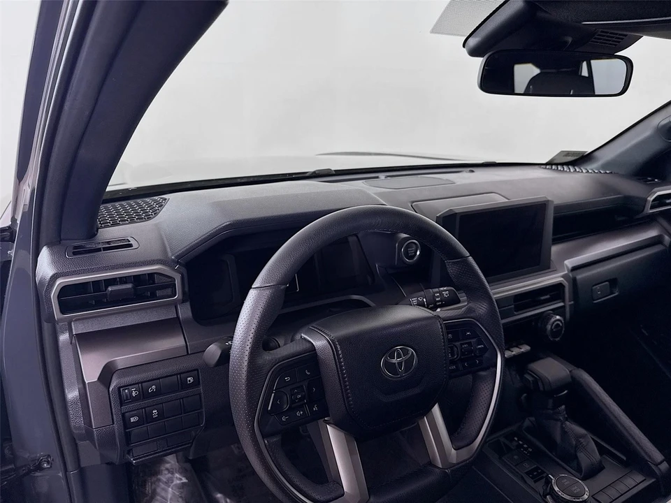 2025 Toyota 4Runner 6th Gen - Image 9 of 21