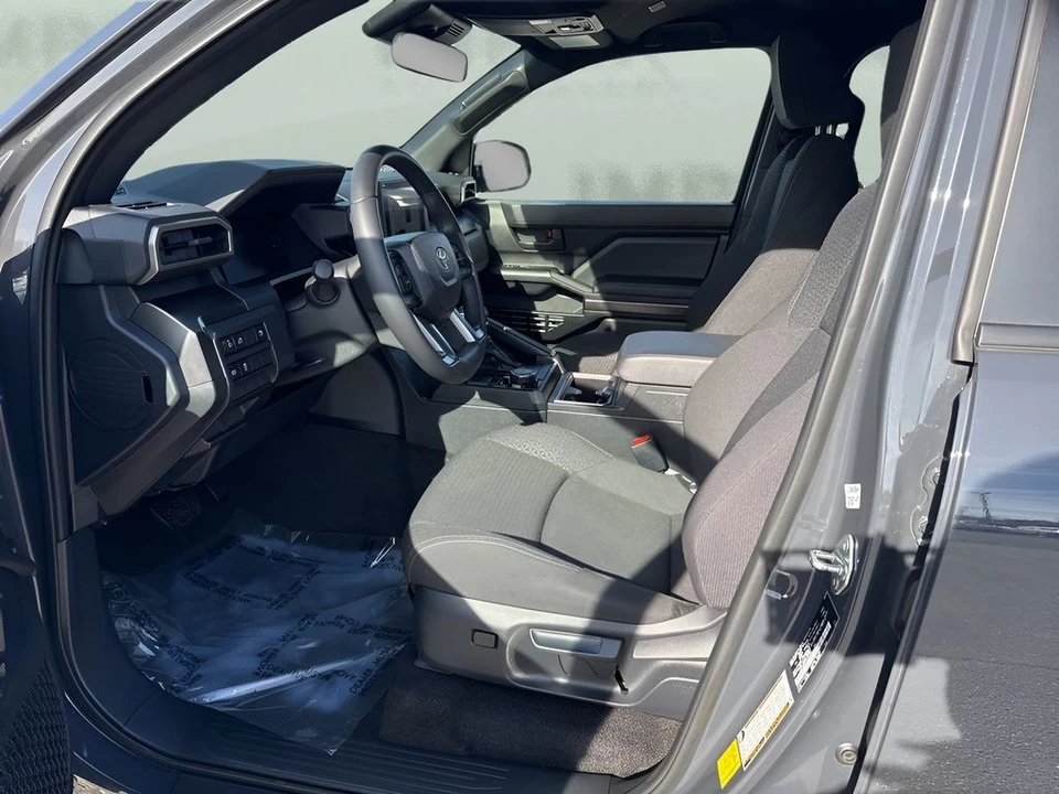 2025 Toyota 4Runner 6th Gen - Image 9 of 12