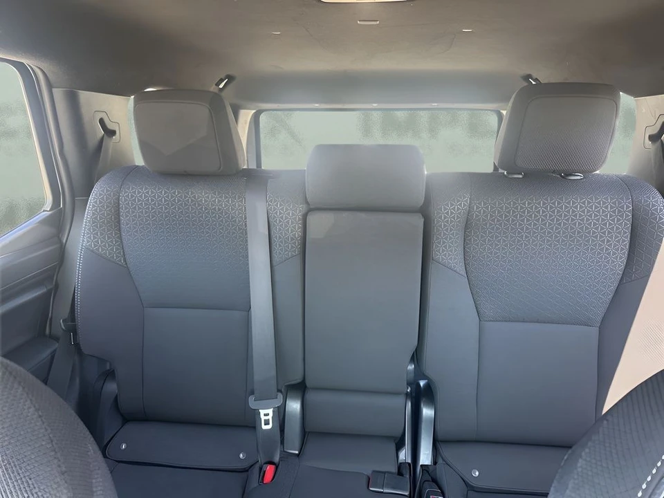 2025 Toyota 4Runner 6th Gen - Image 12 of 21
