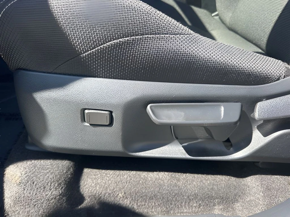 2025 Toyota 4Runner 6th Gen - Image 10 of 21