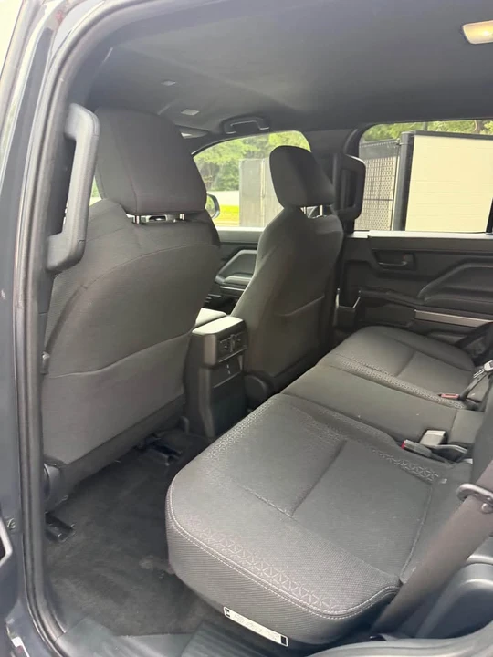 2025 Toyota 4Runner 6th Gen - Image 13 of 19
