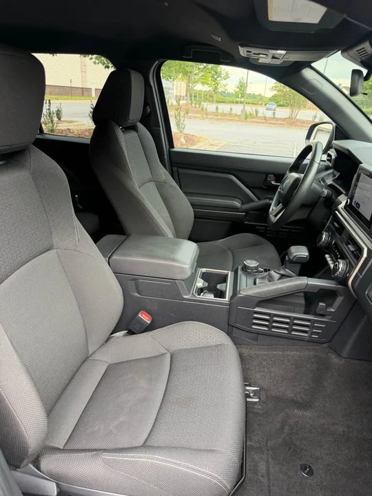 2025 Toyota 4Runner 6th Gen - Image 8 of 19