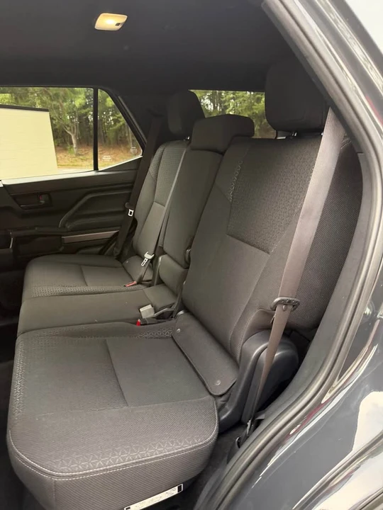2025 Toyota 4Runner 6th Gen - Image 12 of 19