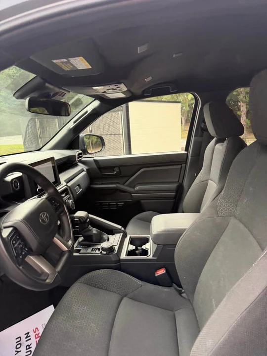 2025 Toyota 4Runner 6th Gen - Image 4 of 19