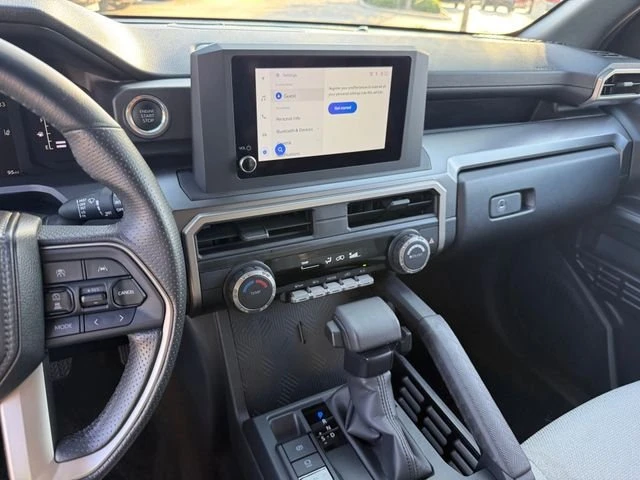 2025 Toyota 4Runner 6th Gen - Image 13 of 19