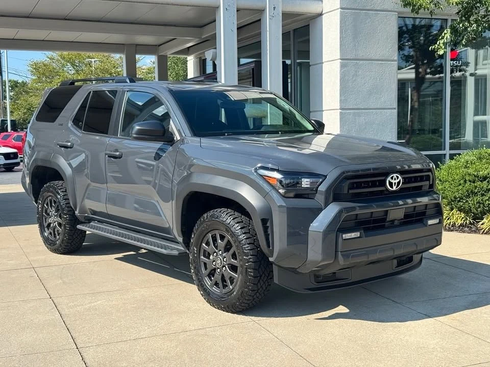 2025 Toyota 4Runner 6th Gen - Image 2 of 11