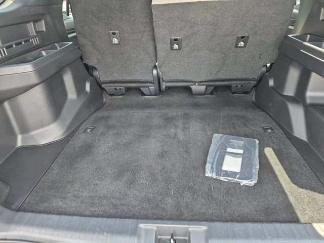 2025 Toyota 4Runner 6th Gen - Image 19 of 20