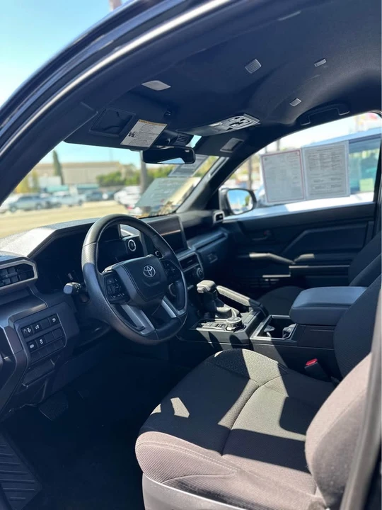 2025 Toyota 4Runner 6th Gen - Image 6 of 10