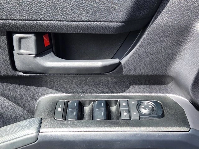 2025 Toyota 4Runner 6th Gen - Image 11 of 20