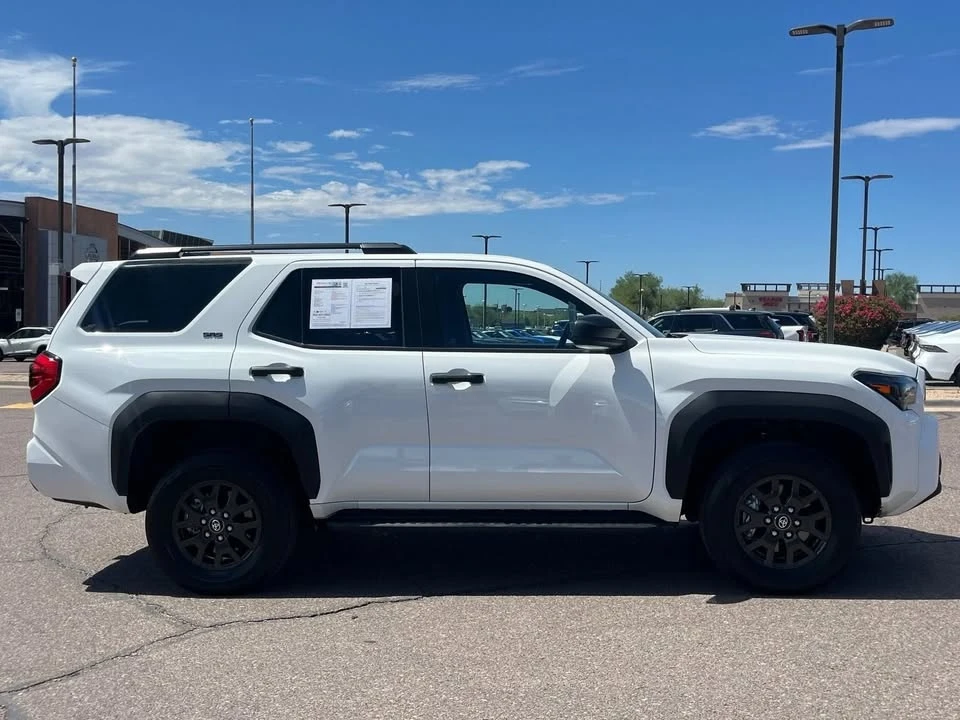 2025 Toyota 4Runner 6th Gen - Image 5 of 20