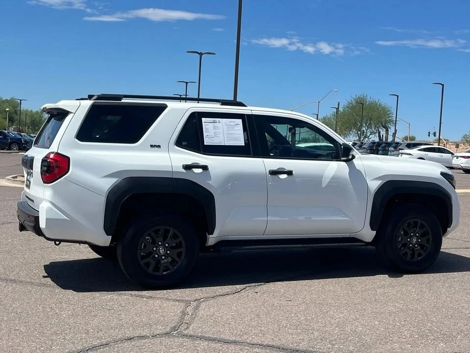 2025 Toyota 4Runner 6th Gen - Image 4 of 20
