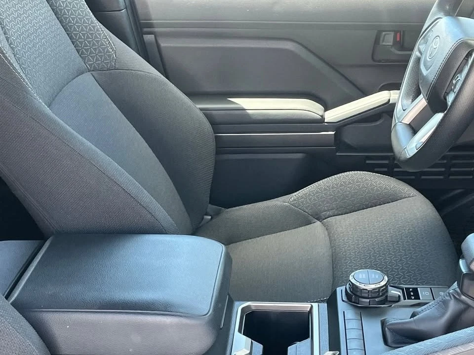 2025 Toyota 4Runner 6th Gen - Image 9 of 20