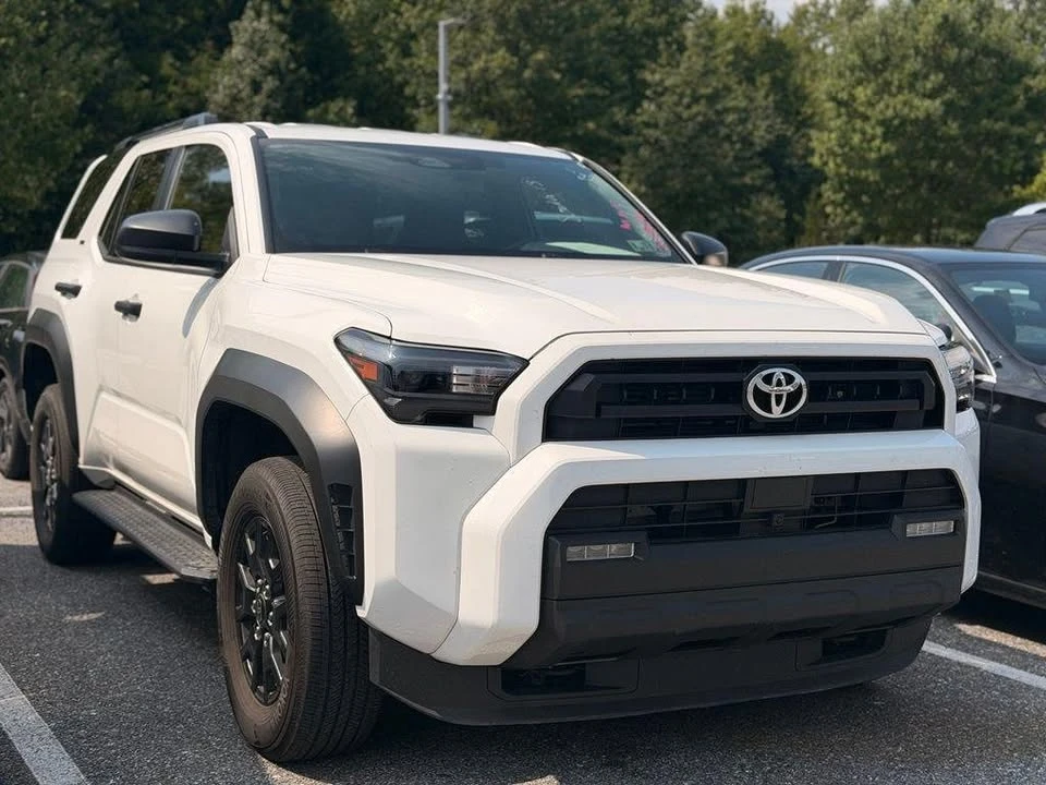 2025 Toyota 4Runner 6th Gen - Image 2 of 2