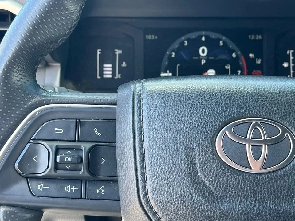 2025 Toyota 4Runner 6th Gen - Image 18 of 20