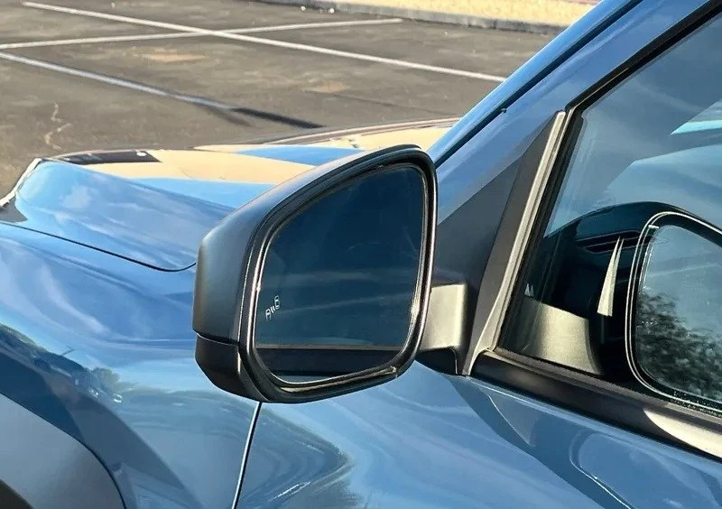 2025 Toyota 4Runner 6th Gen - Image 7 of 8