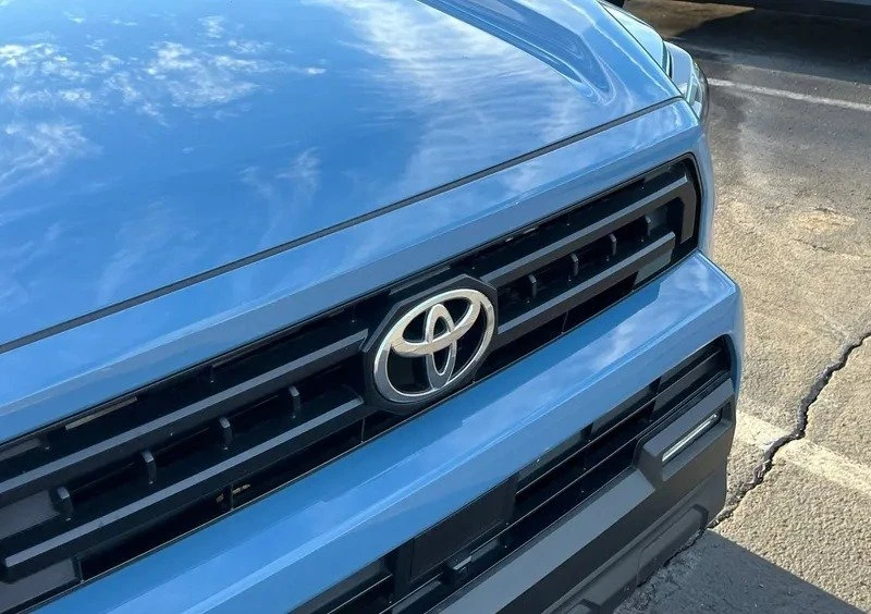 2025 Toyota 4Runner 6th Gen - Image 5 of 8