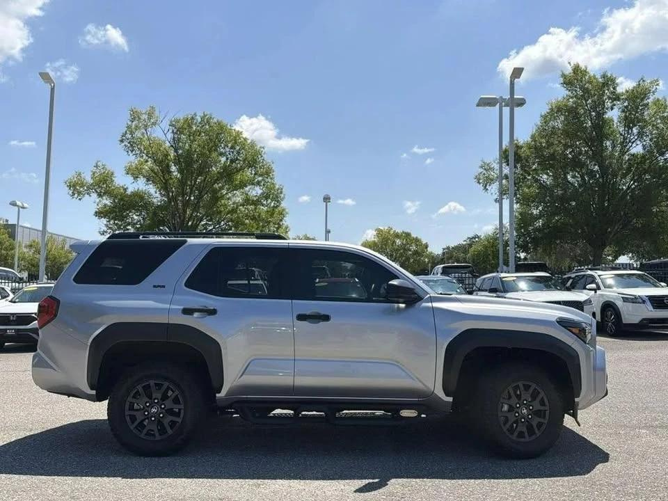 2025 Toyota 4Runner 6th Gen - Image 4 of 12