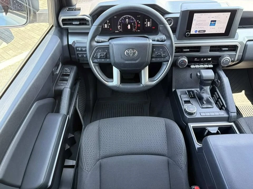 2025 Toyota 4Runner 6th Gen - Image 10 of 12