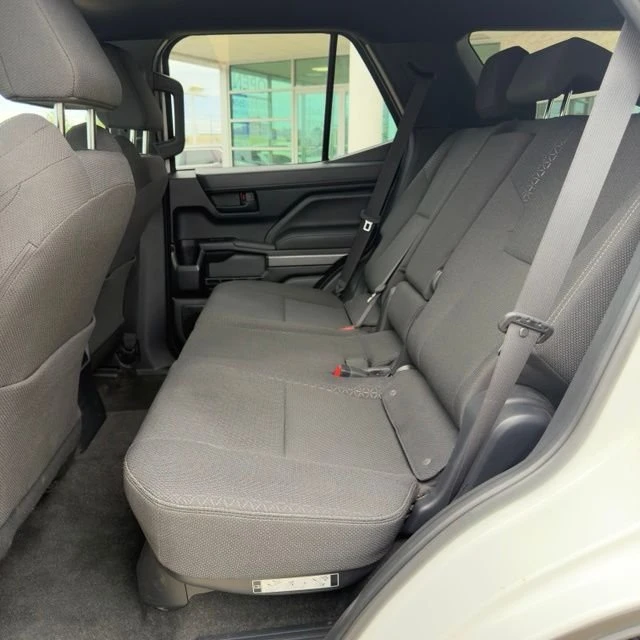 2025 Toyota 4Runner 6th Gen - Image 11 of 19
