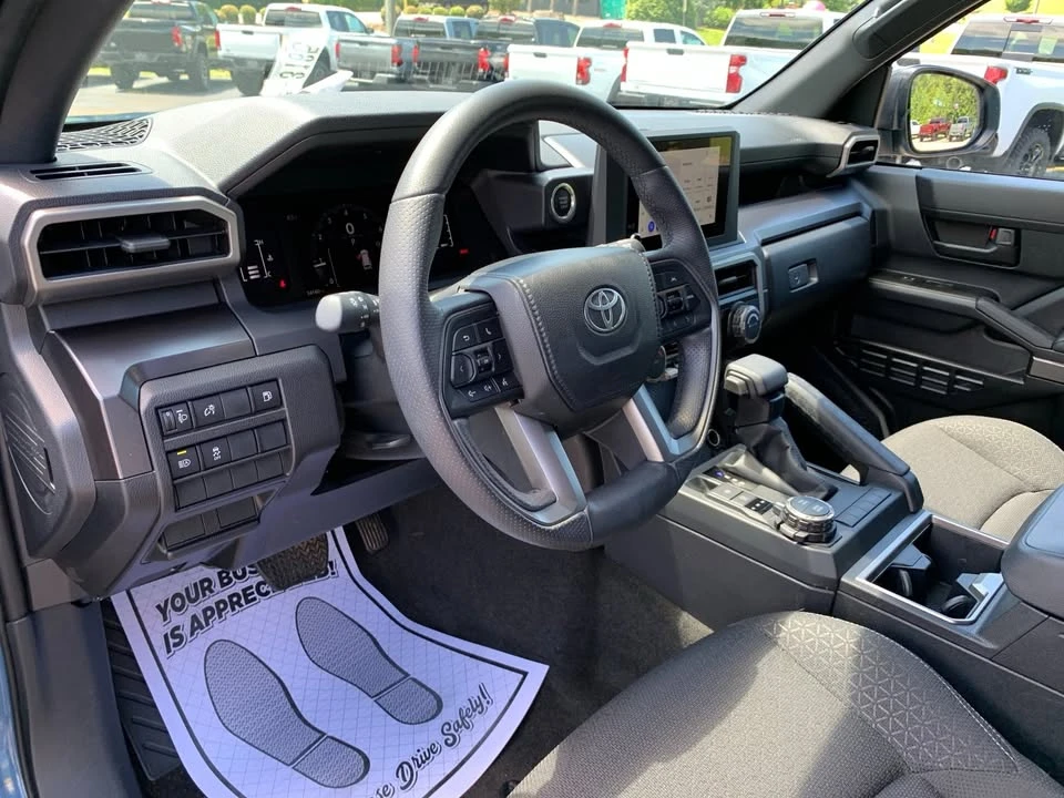 2025 Toyota 4Runner 6th Gen - Image 10 of 20